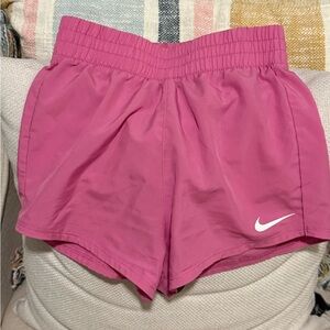 Nike Girls Athletic Shorts in Vibrant Pink